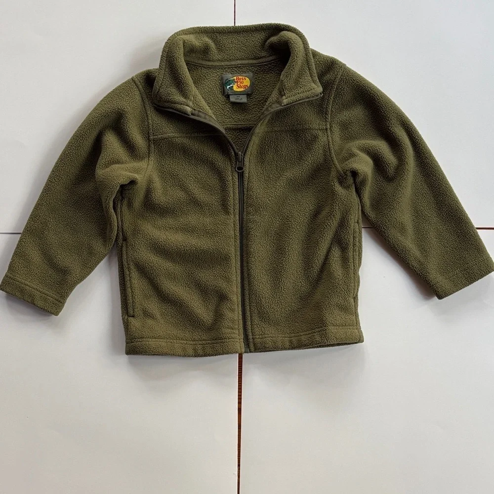 Bass Pro Shops Boys Olive Green Full Zipper Fleece Jacket. Size XS